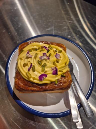 عکس کافه بیکری رولن
