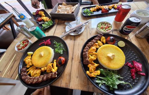 عکس سفره خانه سنتی دورهمی