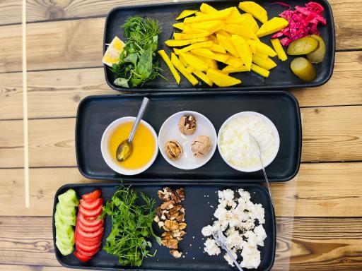 عکس سفره خانه سنتی دورهمی