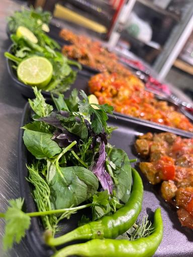 عکس سفره خانه سنتی دورهمی