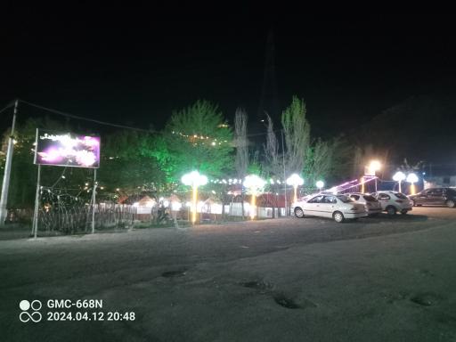 عکس باغچه رستوران خودمونی