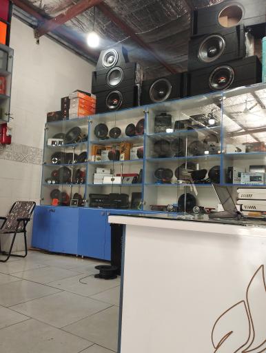 عکس خدمات برق اتومبیل معراج