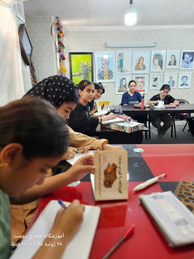 عکس آموزشگاه نقاشی خانه ی دوست