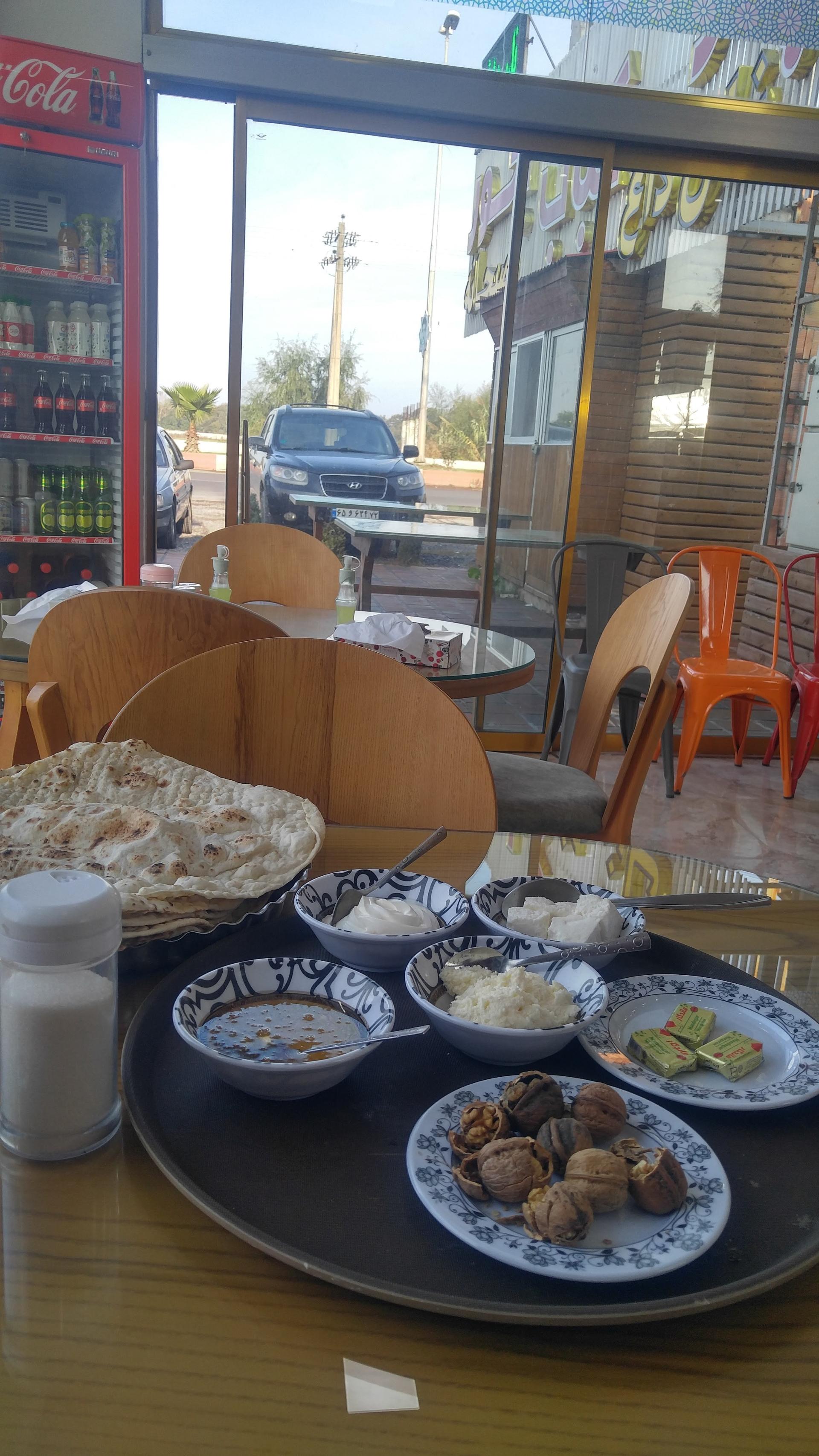 عکس مجموعه غذایی دریاچه 