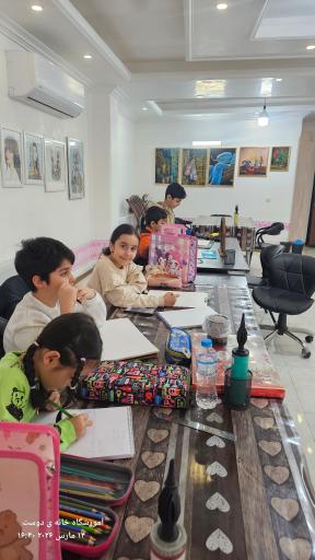 عکس آموزشگاه نقاشی خانه ی دوست