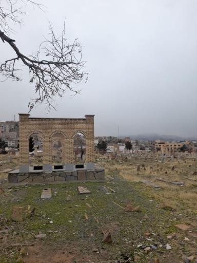 عکس آرامستان تایله