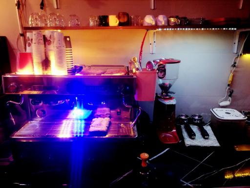 عکس کافه دنج