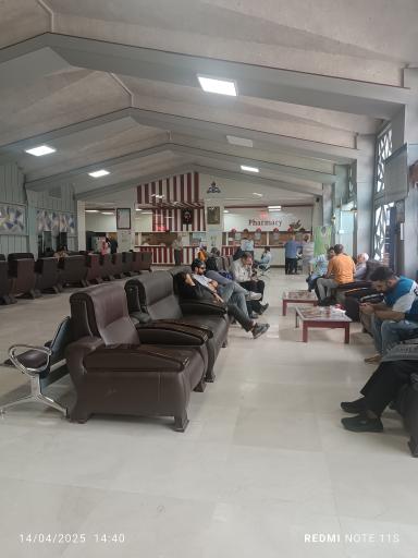 عکس سالن انتظار بیمارستان نفت