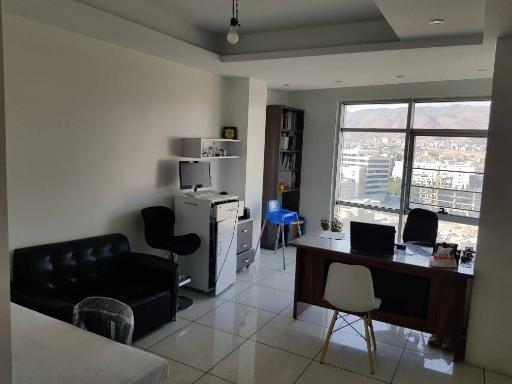 عکس تصویربرداری حنجره تبریز (استروبوسکوپی تبریز) دکتر توضیحی