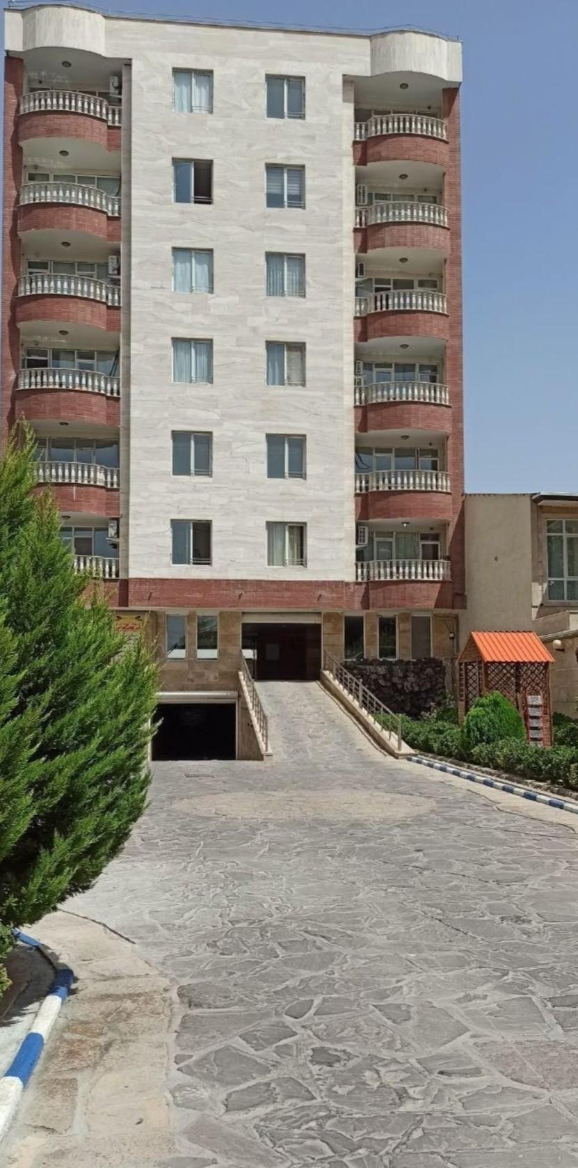 عکس مجتمع مسکونی شهریار