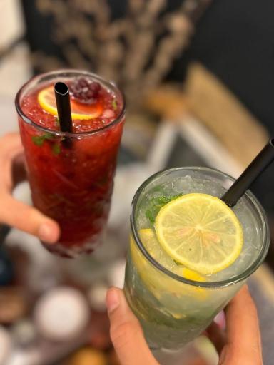 عکس کافه رمان