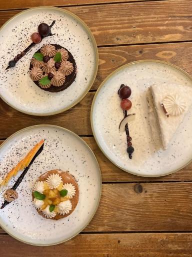 عکس کافه رمان