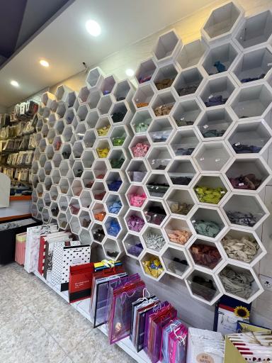 فروشگاه تم تولد و هدیه آوا