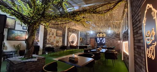 عکس کافه رستوران عمارت آجری