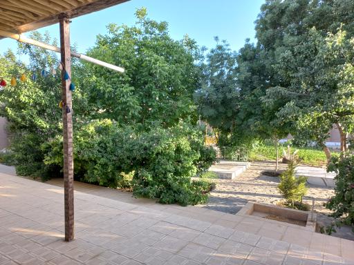 عکس اقامتگاه بومگردی آلاله سفید تالاب