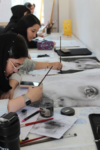 عکس آموزشگاه هنری آرپینار