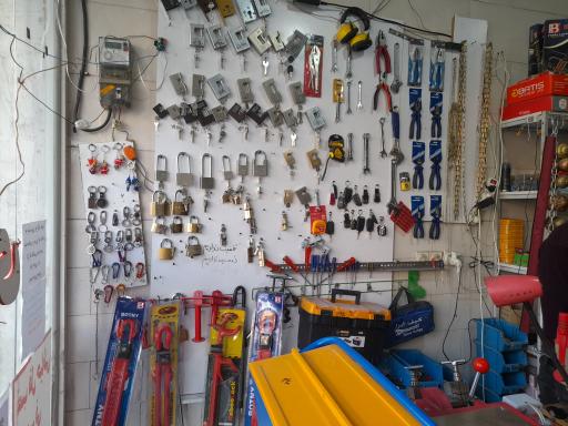 عکس کلیدسازی قفل و ابزار کریمی