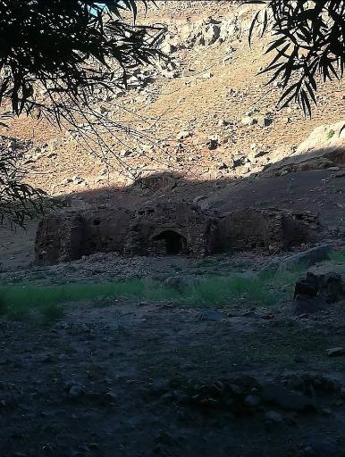 عکس بقایای کاروانسرای دوران شاه عباس صفوی