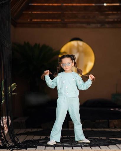 عکس فروشگاه لباس من و داداشم 