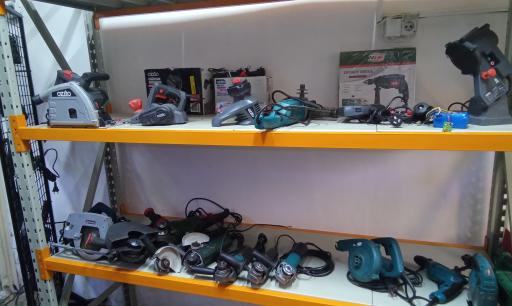 عکس استوک ابزار توکان