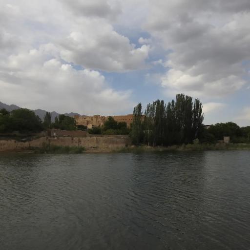 عکس دریاچه طرق رود