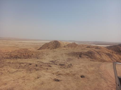 عکس چشمه و دریاچه نمکی گنبد نمکی قم