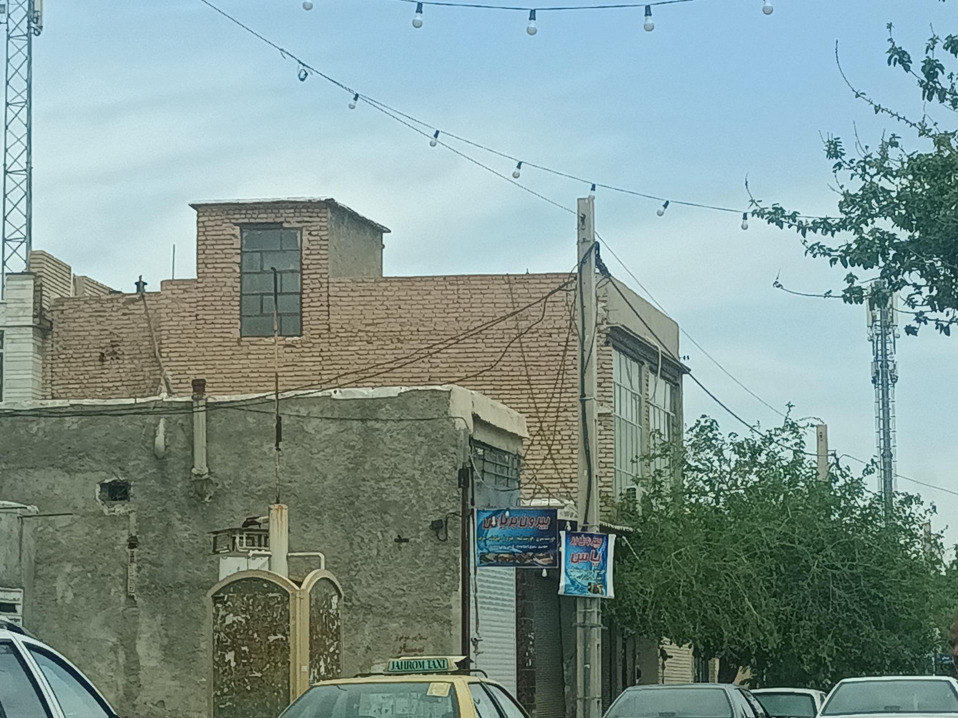عکس بیرون بر یاس