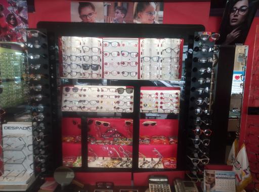 عکس عینک ولیعصر