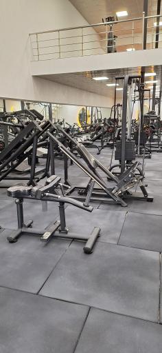 عکس باشگاه بدنسازی بابک 