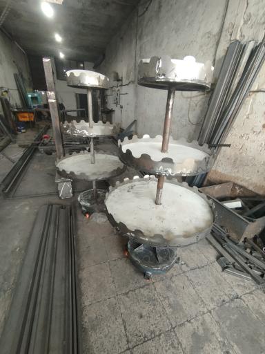 عکس کارگاه فنی لوکس