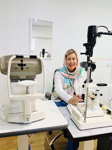 عکس اپتومتری و بینایی سنجی و عینک سازی شید