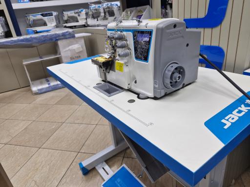 عکس نمایندگی مرکزی چرخ خیاطی ایرانجک‌