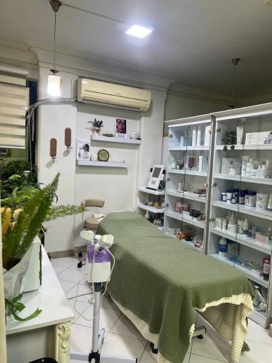 عکس مطب پوست مو لیرز دکتر آقاجانی