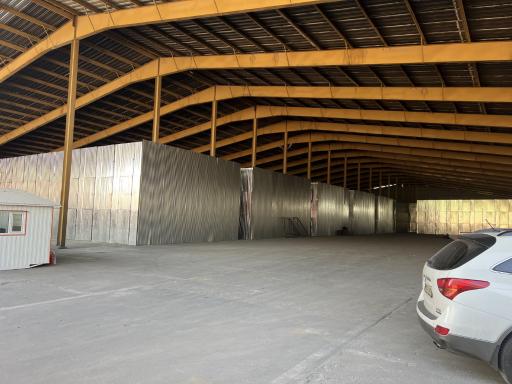 عکس مجموعه ورزشی دانشگاه آزاد تهران شمال حکیمیه