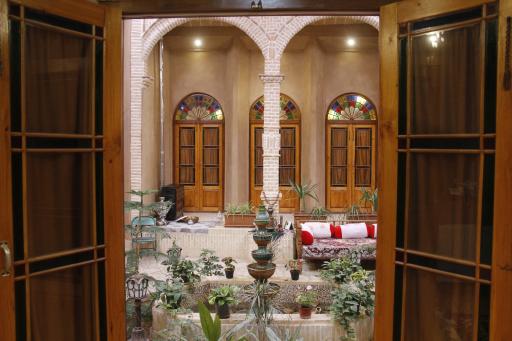 عکس اقامتگاه بومگردی ناردونه