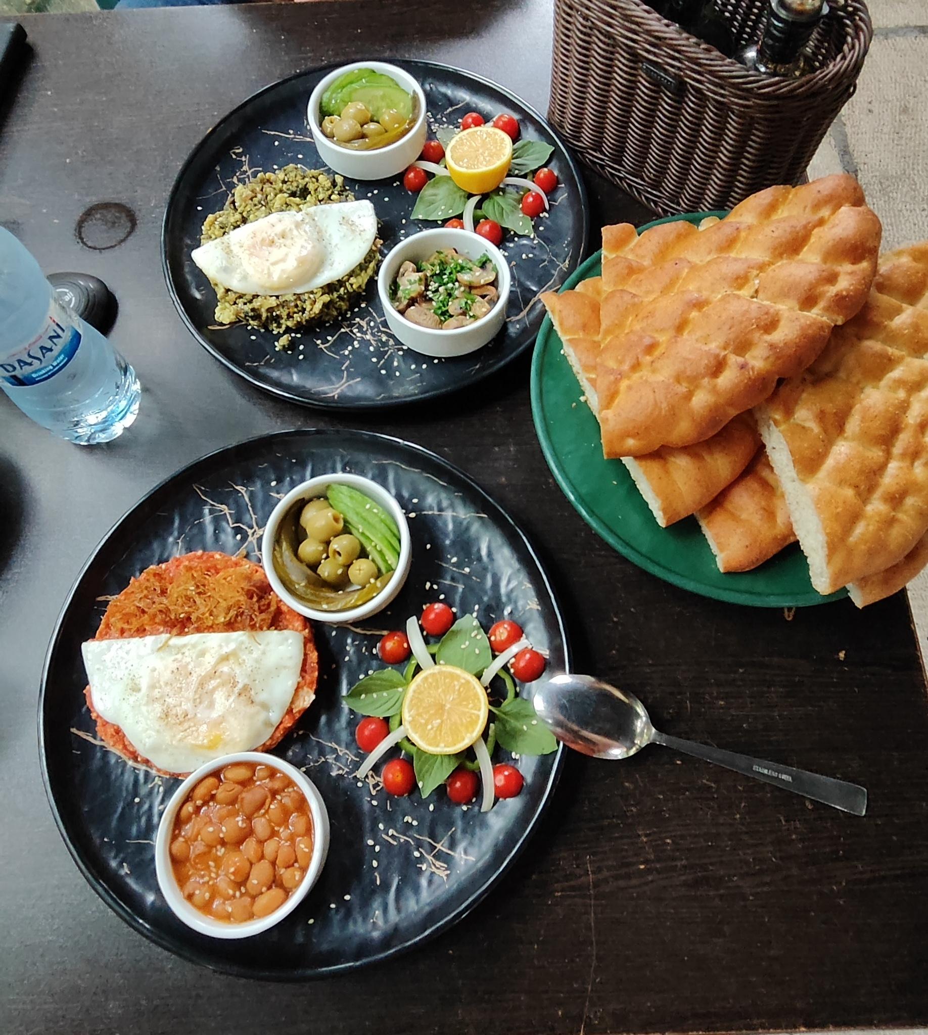 عکس کافه رستوران راه سنگی