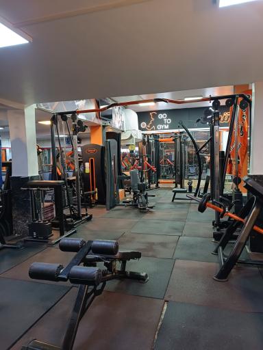 عکس باشگاه ورزشی تندر