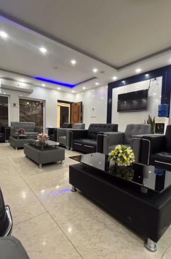 عکس کلینیک دندانپزشکی فاخر