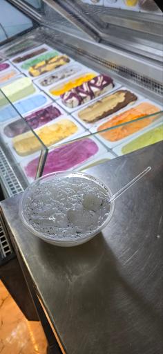 عکس کافه بستنی برج میلاد