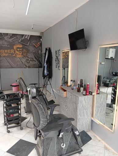 عکس کافه پیرایش لایت