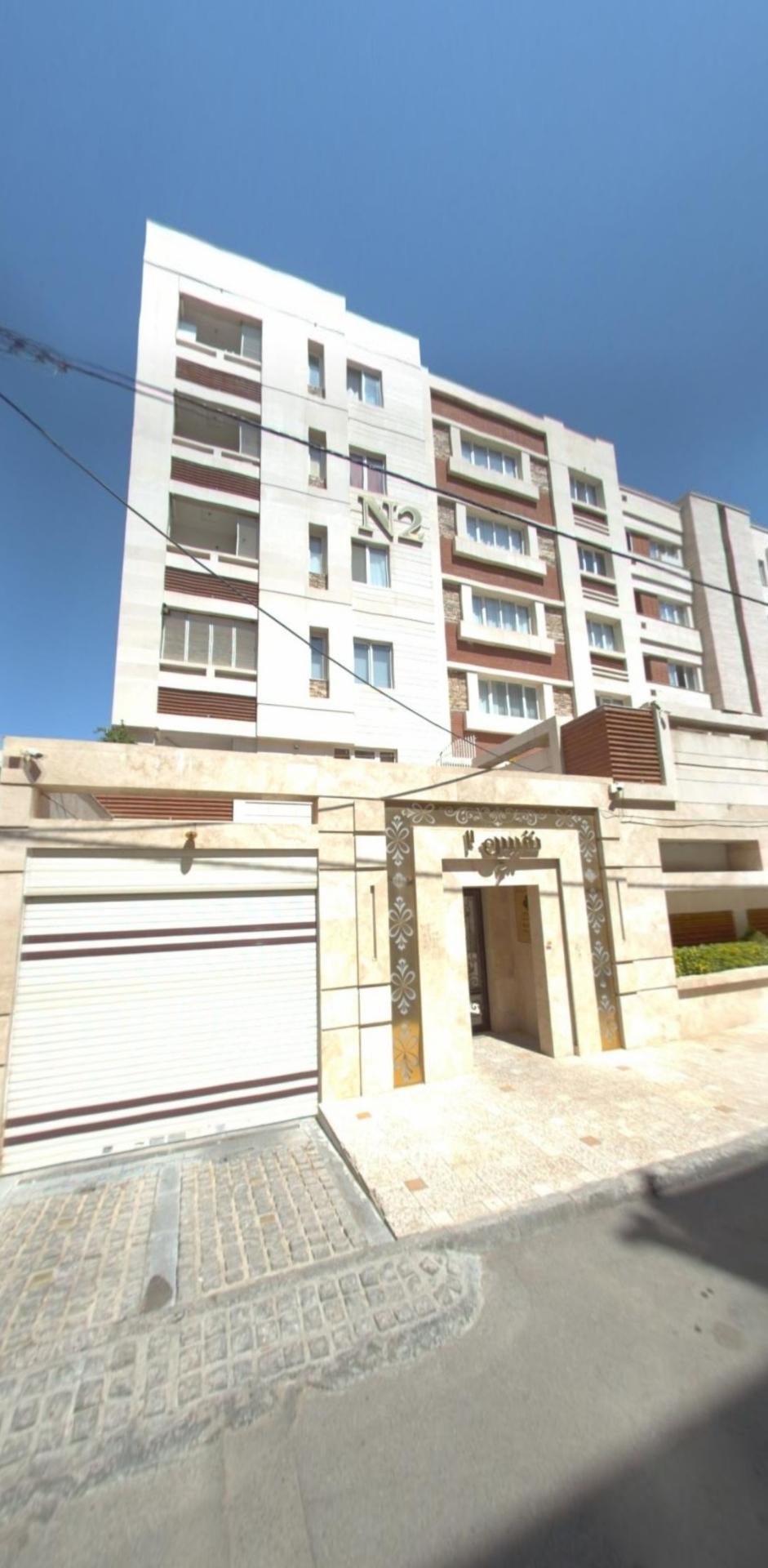 عکس ساختمان نفیس ۲