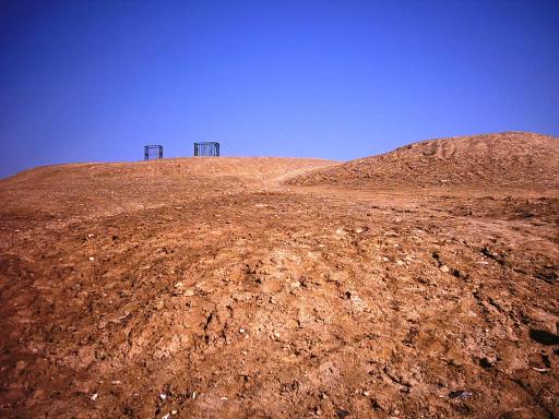 عکس تپه باستانی اسفرورین