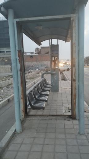 عکس ایستگاه اتوبوس صنایع غذایی