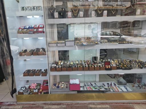 عکس گالری نقره و بدلیجات آرمان