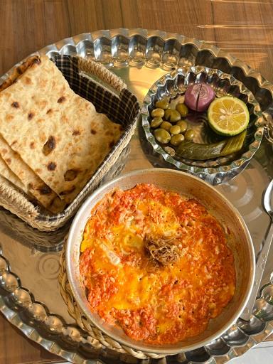 عکس کافه صبحانه تی دلنشین 