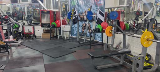 عکس باشگاه بدنسازی امید