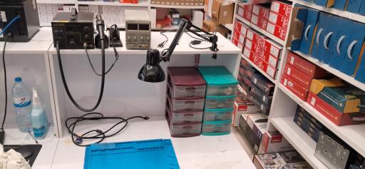 عکس تعمیرات تخصصی دوربین مداربسته و دستگاه DVR و NVR