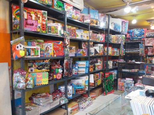 عکس لوازم تحریر دانش