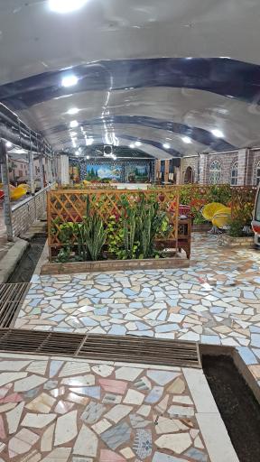 عکس سفره خانه سنتی قلعه