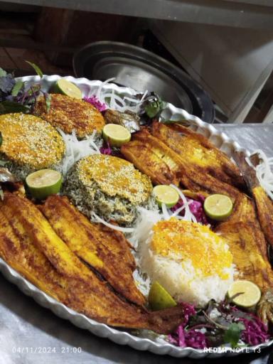 عکس سفره خانه سنتی قلعه